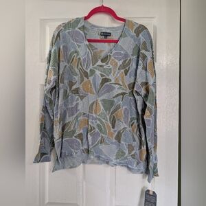 Democracy V-Neck Long Sleeve Top NWT Size XL